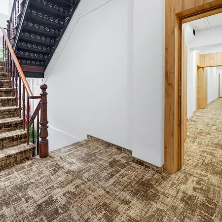 Apartment Platinum 16 *